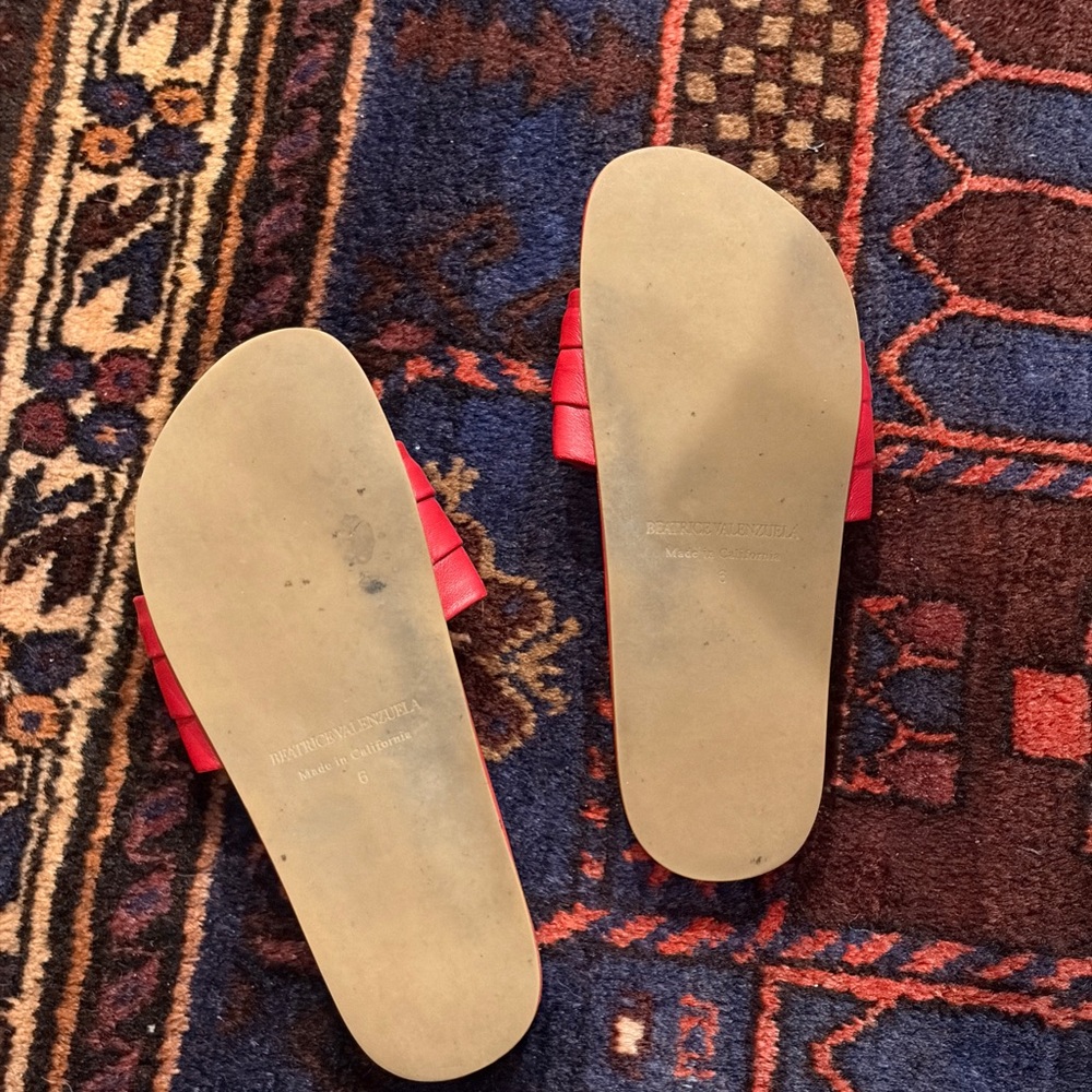 Beatrice Valenzuela Sandalia Sandals in Red - Picture 2 of 3